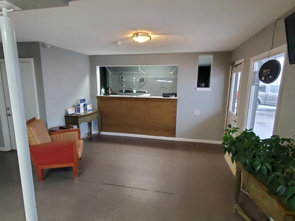 Rodeway Inn Brazil Ngoại thất bức ảnh