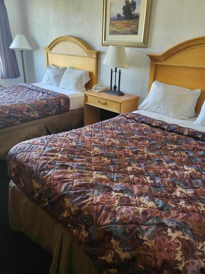 Rodeway Inn Brazil Ngoại thất bức ảnh