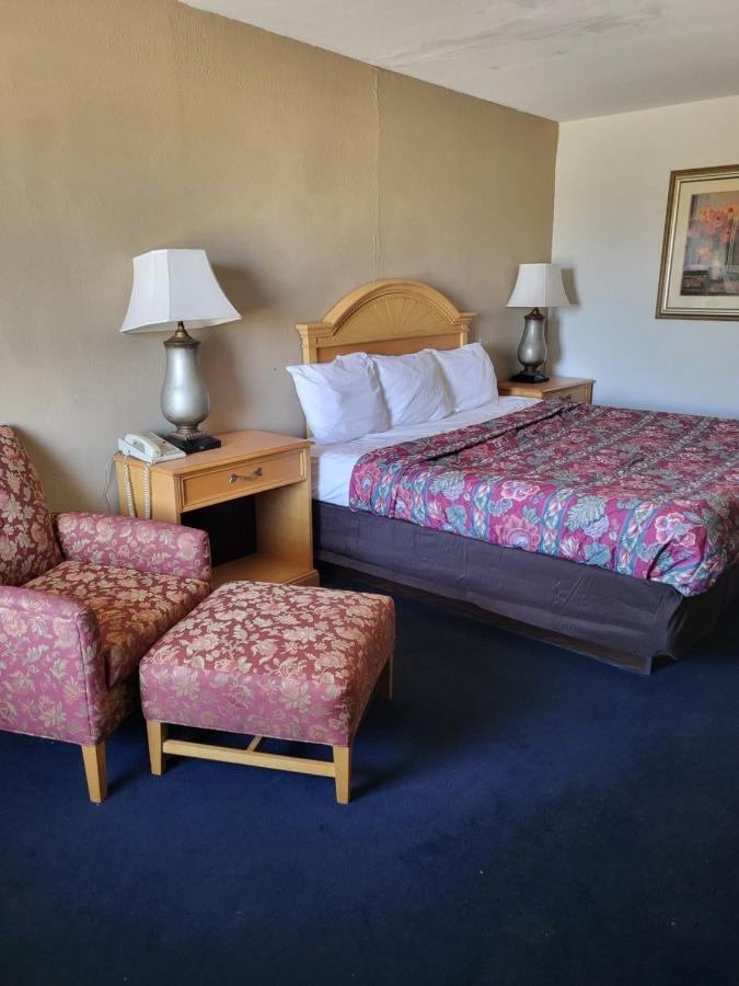 Rodeway Inn Brazil Ngoại thất bức ảnh