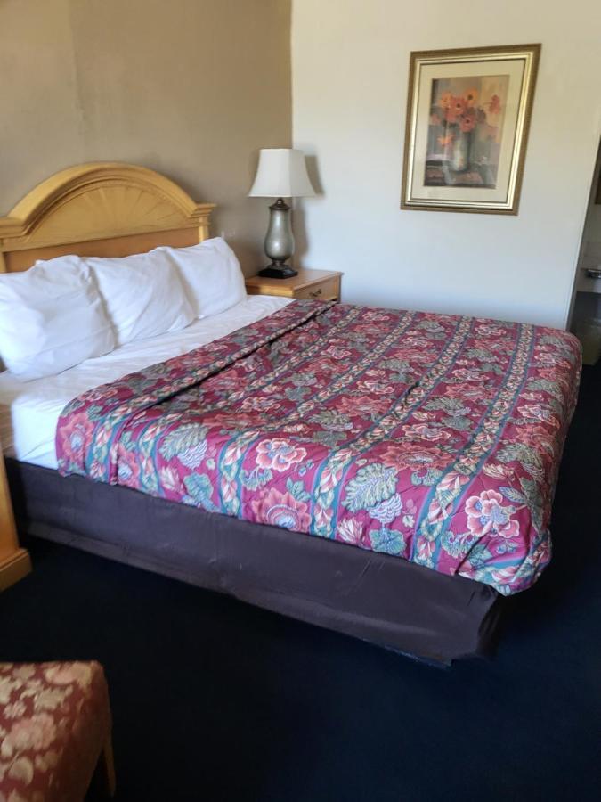 Rodeway Inn Brazil Ngoại thất bức ảnh