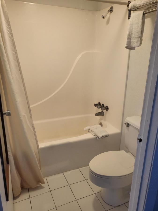 Rodeway Inn Brazil Ngoại thất bức ảnh