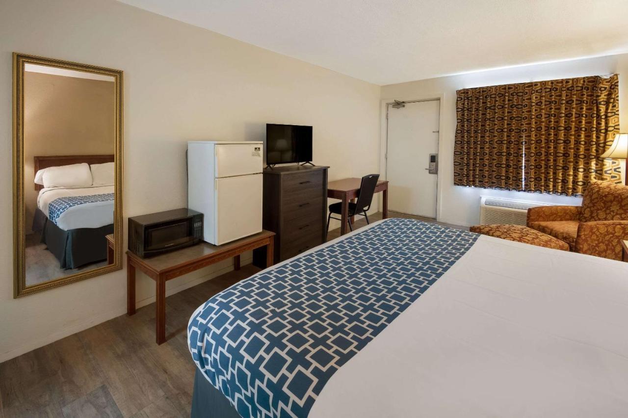 Rodeway Inn Brazil Ngoại thất bức ảnh