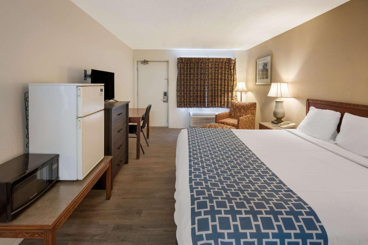 Rodeway Inn Brazil Ngoại thất bức ảnh
