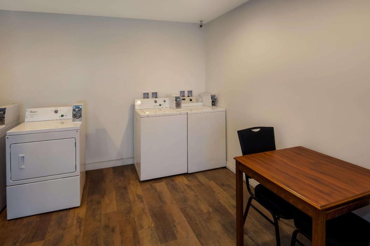 Rodeway Inn Brazil Ngoại thất bức ảnh